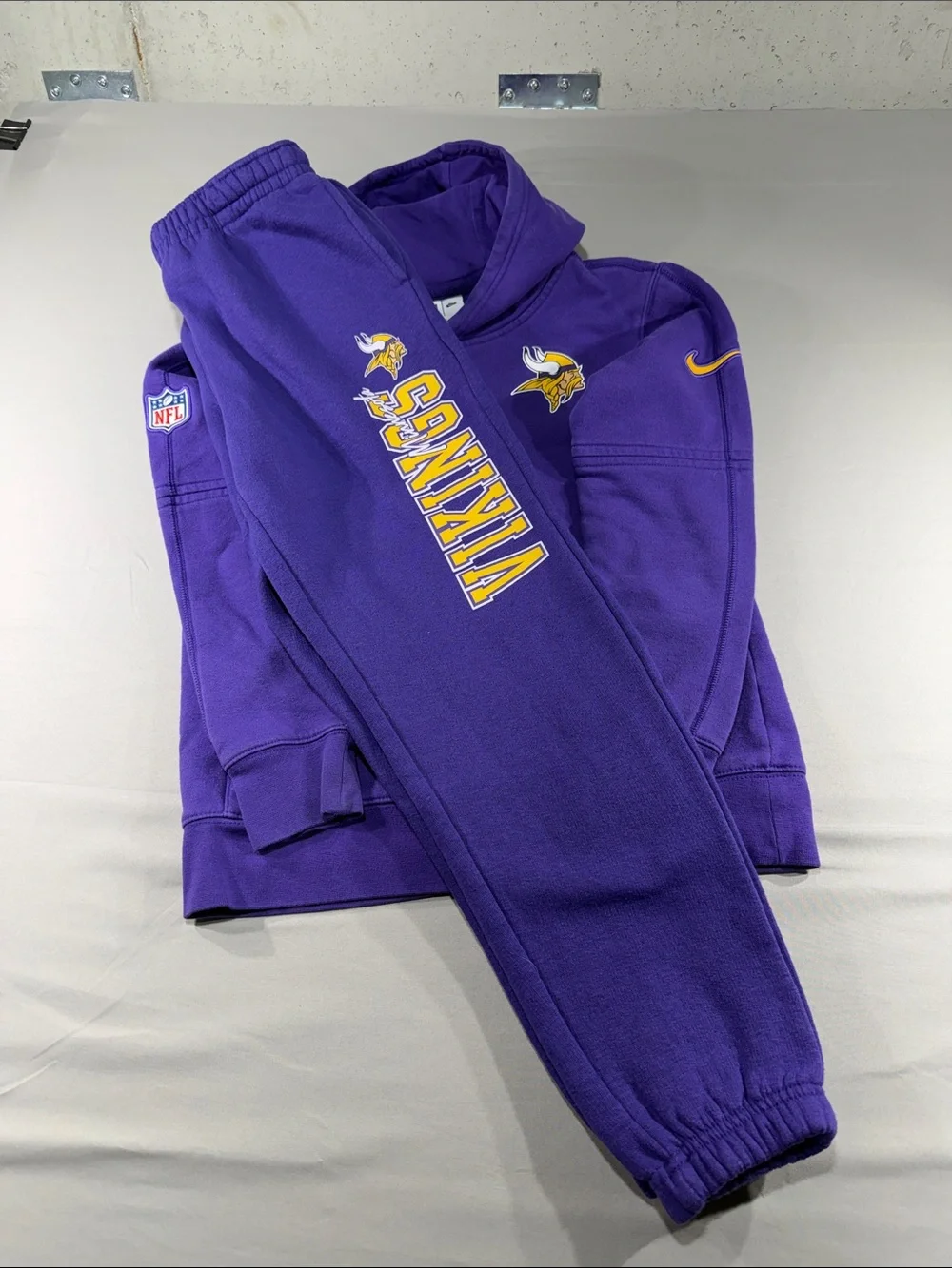 Nike Purple Minnesota Vikings Crewneck Hoodie / with matching sweat pants- Youth